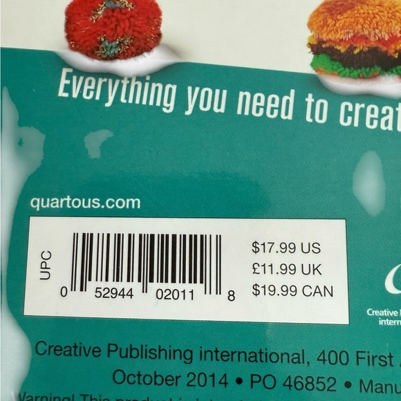 POM POM Creative Craft Kit featuring a 16 page book with instructions and ideas - Picture 4 of 5